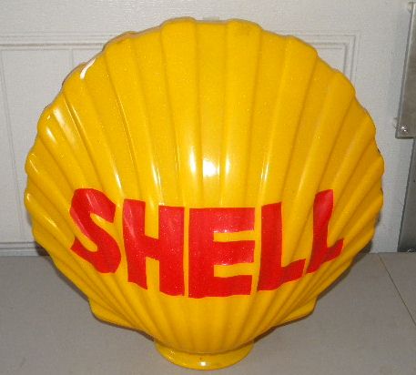 $OLD Shell Clam Plastic Globe