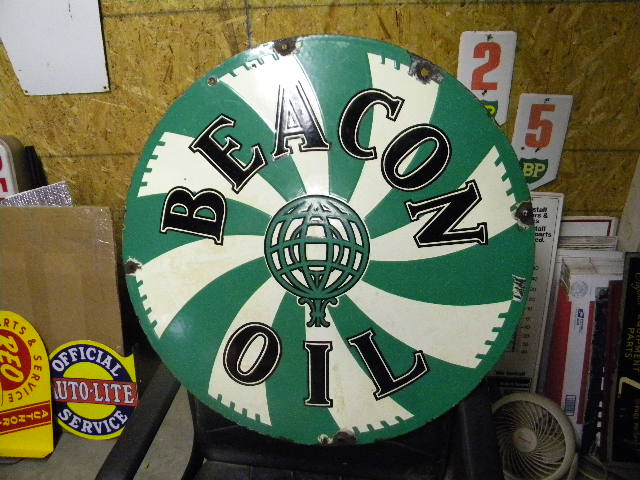 $OLD Beacon Oils DSP 30 Inch Sign